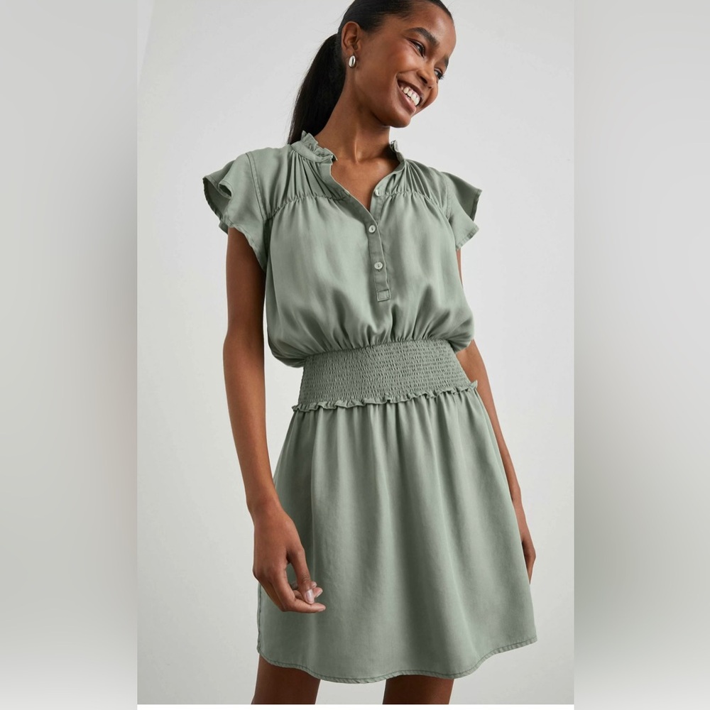 Rails Amina Smocked Waist Sage Dress Size Small